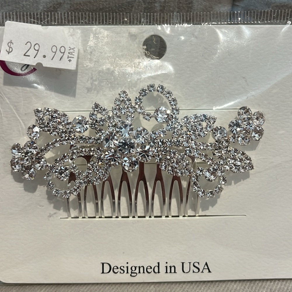 NWT silver and rhinestone hair piece